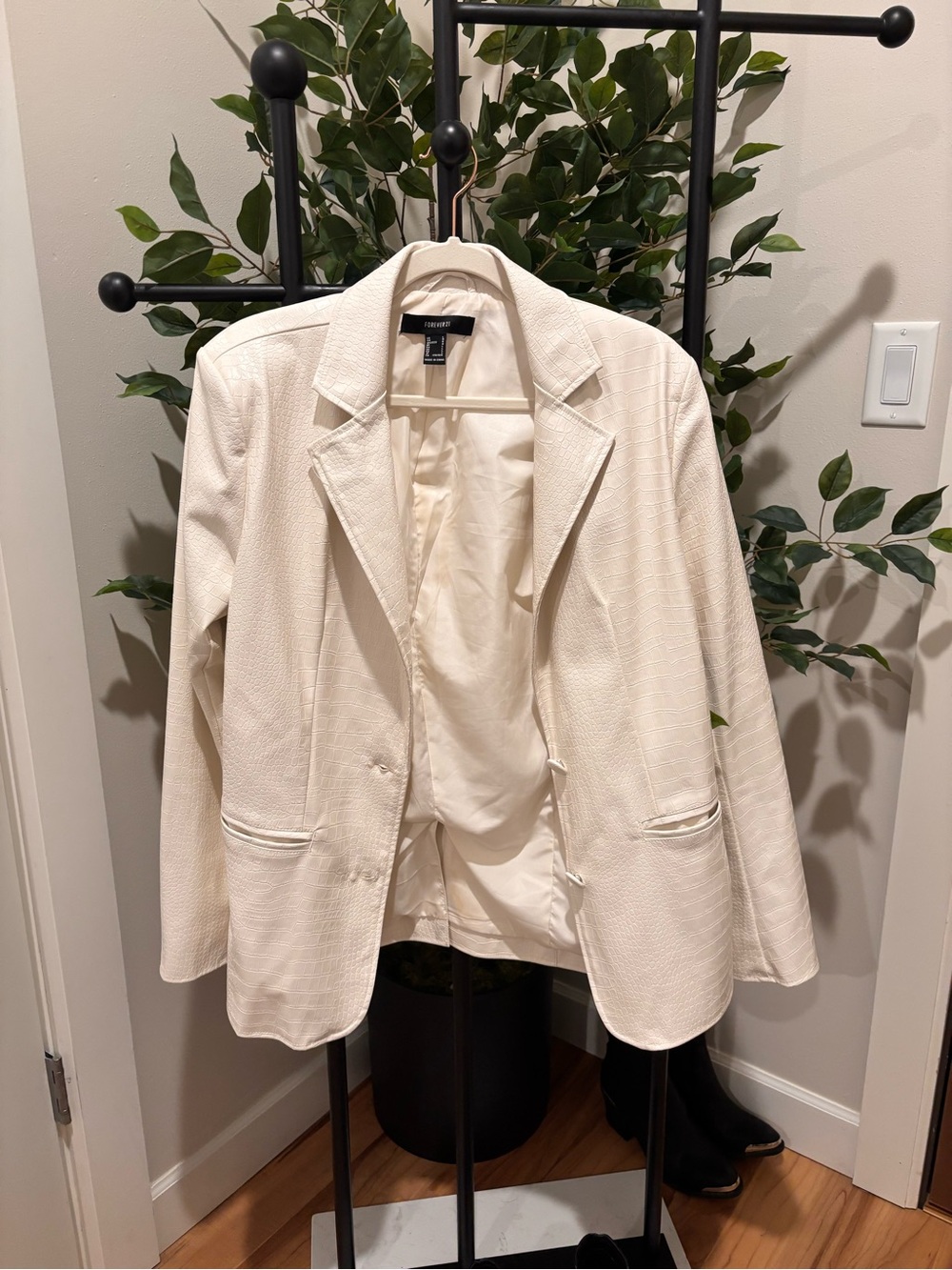 Forever 21 Cream Textured Notch-Lapel Blazer